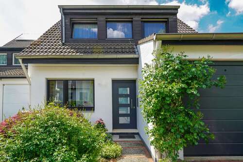 Foto - Haus zum Kaufen in Düsseldorf 850.000,00 € 165 m²