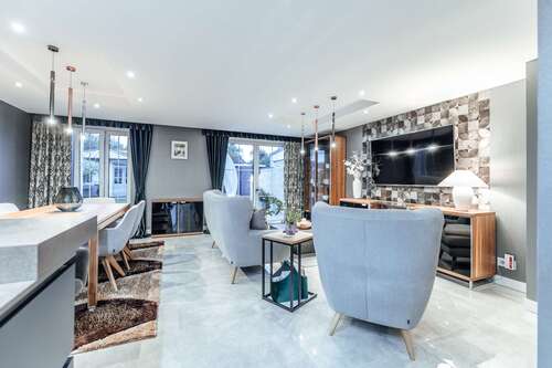 Foto - Haus zum Kaufen in Dormagen 735.000,00 € 225 m²