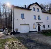 Haus zum Kaufen in Rödental Oeslau 195.000,00 € 151.98 m² - Rödental / Oeslau