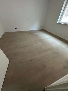 Foto - Wohnung zum Kaufen in Eichenbühl 79.000,00 € 220 m²