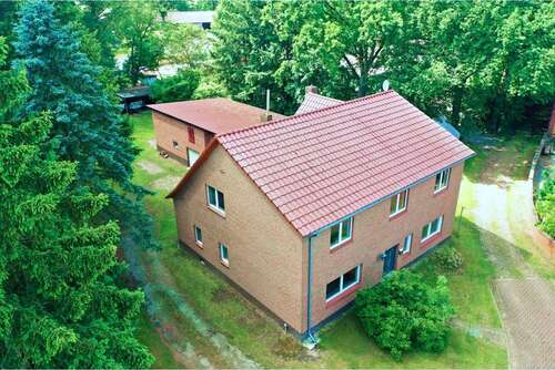 Foto - Haus zum Kaufen in Groß Oesingen 249.000,00 € 273 m²
