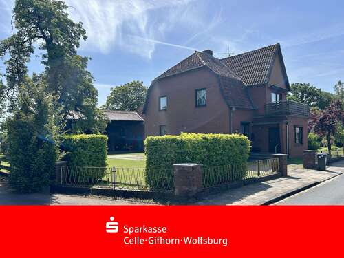 Foto - Haus zum Kaufen in Wathlingen 275.000,00 € 180 m²