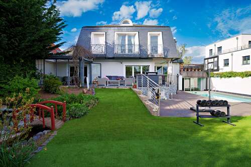 Foto - Haus zum Kaufen in Maintal 1.450.000,00 € 350 m²