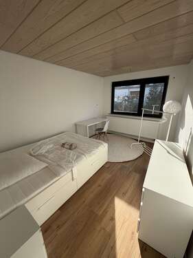 Foto - WG-Zimmer in Stuttgart 450,00 € 13 m²