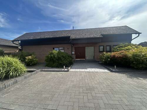 Foto - Haus zum Kaufen in Elsdorf 689.000,00 € 223 m²