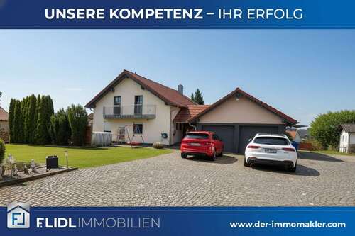 Foto - Haus zum Kaufen in Hengersberg 680.000,00 € 156.26 m²