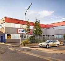 Halle in München 587,00 € 23 m²