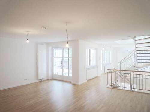 Foto - Haus zum Mieten in München 3.100,00 € 194 m²