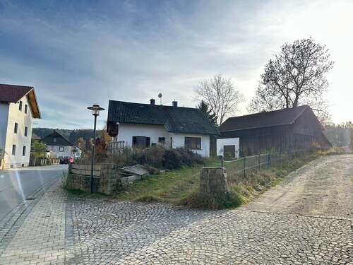 Foto - Haus zum Kaufen in Iggensbach 375.000,00 € 145 m²