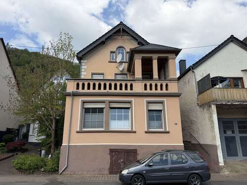 Foto - Haus zum Kaufen in Treis-Karden 209.000,00 € 185.27 m²