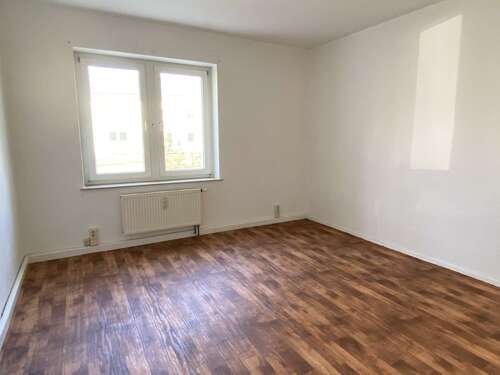 Foto - Wohnung zum Mieten in Groß Schacksdorf 197,00 € 40.3 m²