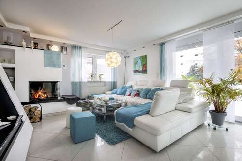 Foto - Haus zum Kaufen in Bad Herrenalb 748.000,00 € 230 m²