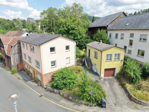 Foto - Haus zum Kaufen in Rödental 175.000,00 € 170 m²