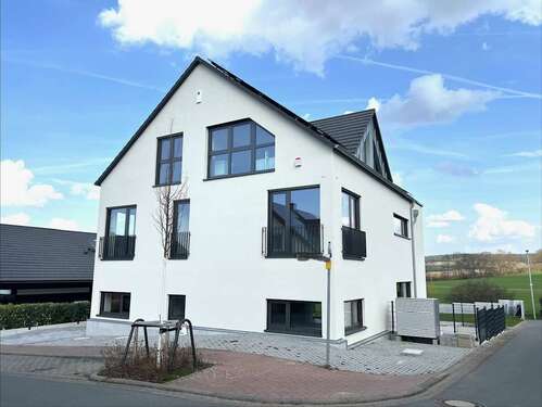 Foto - Haus zum Mieten in Großostheim 3.900,00 € 308 m²