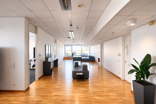 Foto - Büro in Köln 1.380,00 € 60 m² - 1.380,00&nbsp;EUR Kaltmiete, ca.&nbsp; 60,00&nbsp;m&sup2;