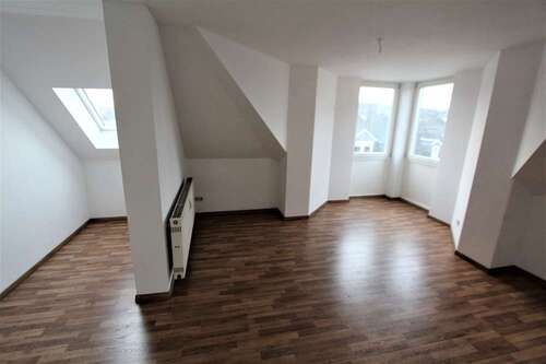 Foto - Wohnung zum Mieten in Glauchau 370,00 € 75.87 m²