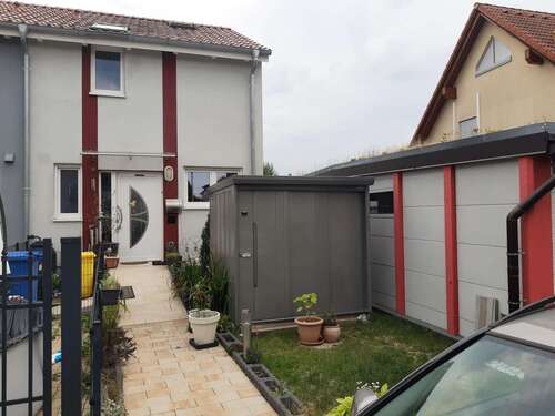 Foto - Haus zum Kaufen in Flörsheim 585.000,00 € 102 m²