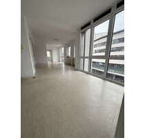 Wohnung zum Mieten in Gießen 2.540,00 € 204 m²