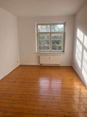 Foto - Wohnung zum Mieten in Halle (Saale) 400,00 € 41 m²