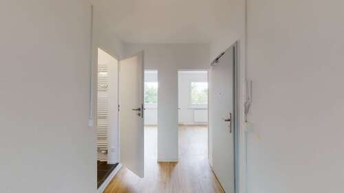 Foto - Wohnung zum Mieten in Halle 400,00 € 57.17 m²