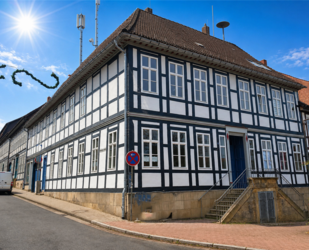 Haus zum Kaufen in Bad Salzdetfurth 619.000,00 € 305 m²
