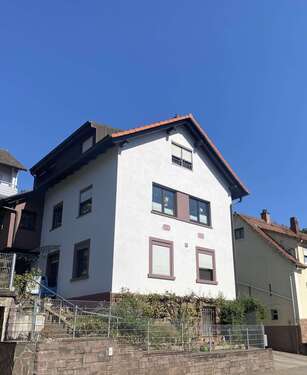Foto - Haus zum Kaufen in Pfinztal-Kleinsteinbach 629.000,00 € 200 m²