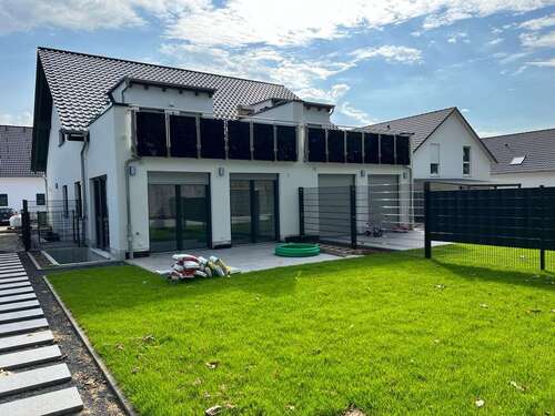 Foto - Haus zum Mieten in Neuberg 2.600,00 € 230 m²