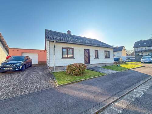 Foto - Haus zum Kaufen in Homburg 429.000,00 € 170 m²