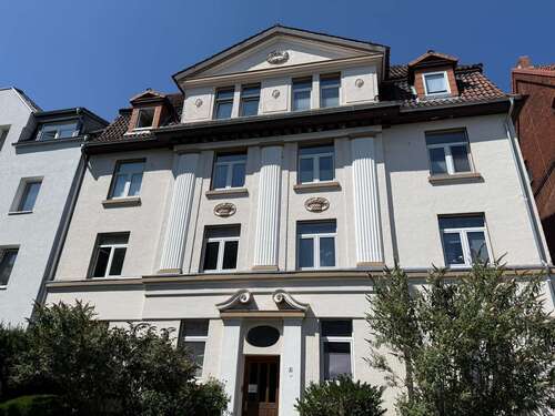 Foto - Haus zum Kaufen in Hannover 695.000,00 € 480 m²