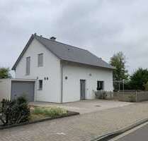 Haus zum Kaufen in MeckenheimLüftelberg 630.000,00 € 146 m² - Meckenheim/Lüftelberg