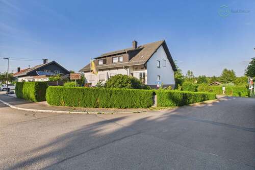 Foto - Haus zum Kaufen in Waldbrunn 770.000,00 € 305 m²