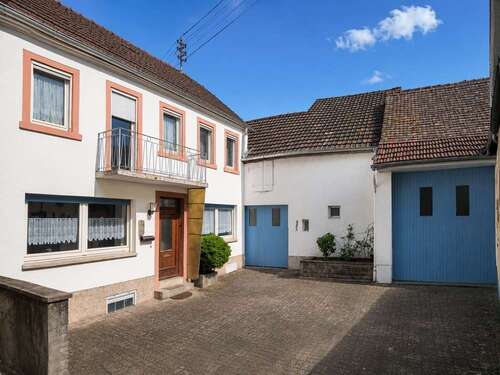 Foto - Haus zum Kaufen in Edenkoben 269.000,00 € 124 m²