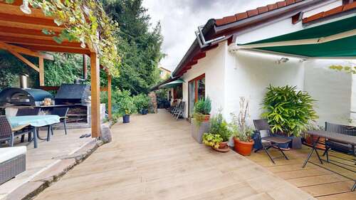 Foto - Haus zum Kaufen in Reutlingen Bronnweiler 999.900,00 € 243 m²