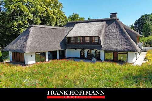 Foto - Haus zum Kaufen in Kellinghusen 990.000,00 € 280.62 m²