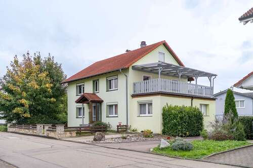 Foto - Haus zum Kaufen in Klettgau 435.000,00 € 214 m²