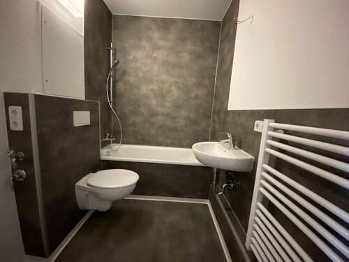 Foto - Wohnung zum Mieten in Suhl 295,92 € 54.46 m²