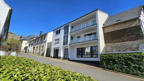 Foto - Haus zum Kaufen in Kinheim 349.000,00 € 354.6 m²