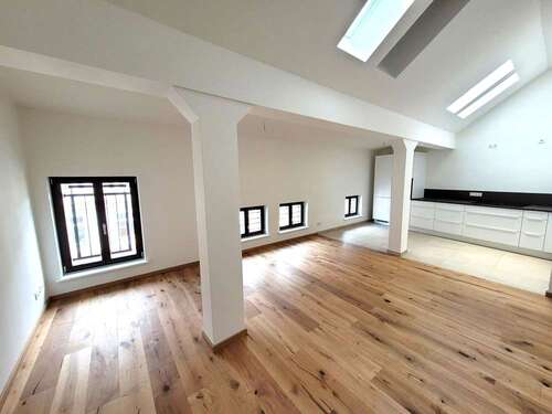 Foto - Wohnung zum Mieten in Halle (Saale) 865,00 € 72 m²