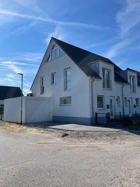 Foto - Haus zum Mieten in Hünxe 1.454,35 € 107.73 m²