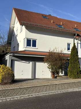 Foto - Haus zum Kaufen in Niefern-Öschelbronn 679.000,00 € 193 m²