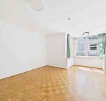 Wohnung zum Kaufen in Regensburg 179.000,00 € 32 m²