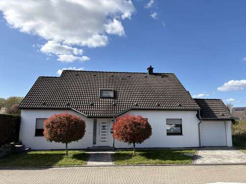 Foto - Haus zum Mieten in Sankt Augustin 1.950,00 € 182 m²