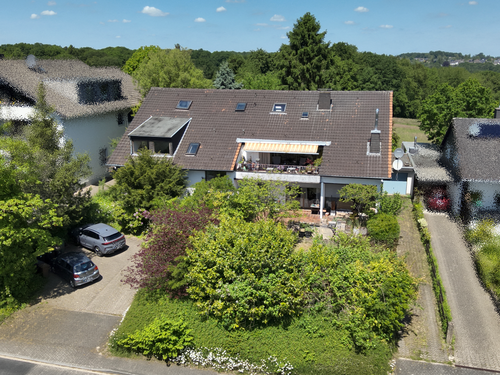 Foto - Haus zum Kaufen in Lohmar 825.000,00 € 498 m²