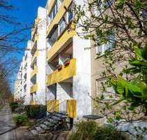 Wohnung zum Mieten in Halle (Saale) 355,00 € 56.65 m² Wohnung zum Mieten in Halle (Saale) 355,00 € 56.65 m²
