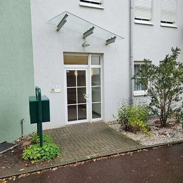 Foto - Wohnung zum Mieten in Halle 700,00 € 70 m²