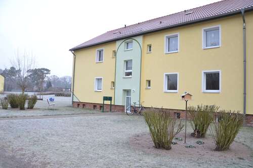 Foto - Wohnung zum Mieten in Pinnow 180,00 € 28.06 m²