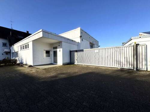 Foto - Spezialgewerbe in Baden- Baden-Oos 4.800,00 € 1742 m²