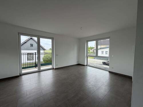 Foto - Wohnung zum Mieten in Asbach-Altenhofen 730,00 € 72.37 m²