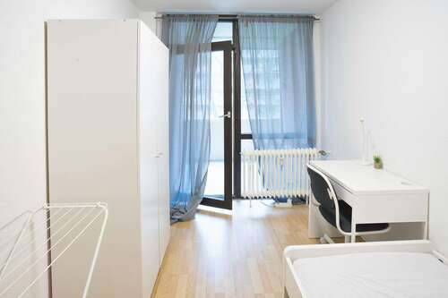 Foto - WG-Zimmer in Düsseldorf 609,00 € 6 m²