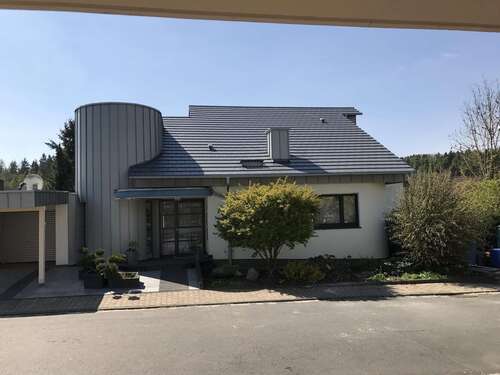 Foto - Haus zum Kaufen in Bad Camberg-Schwickershausen 830.000,00 € 350 m²